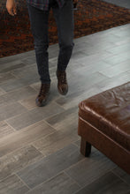 Cargar imagen en el visor de la galería, Zapatilla de caña alta Peter Marron 15203