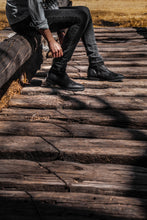 Cargar imagen en el visor de la galería, Bota con hebilla Arthur 191