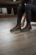 Cargar imagen en el visor de la galería, Zapatilla de caña alta Peter Marron 15203